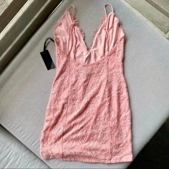 NWT Revolve H:ours Luzetta Lace Mini Dress Slip Short Pink Medium - Picture 9 of 12